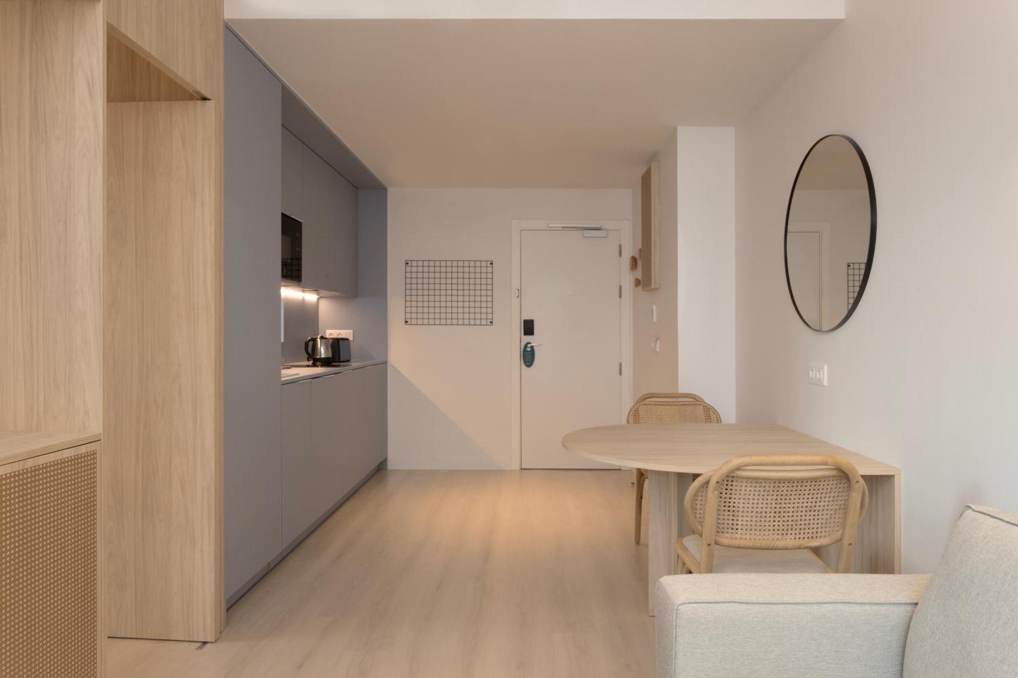 Staybridge & By Ihg Hotell 3*